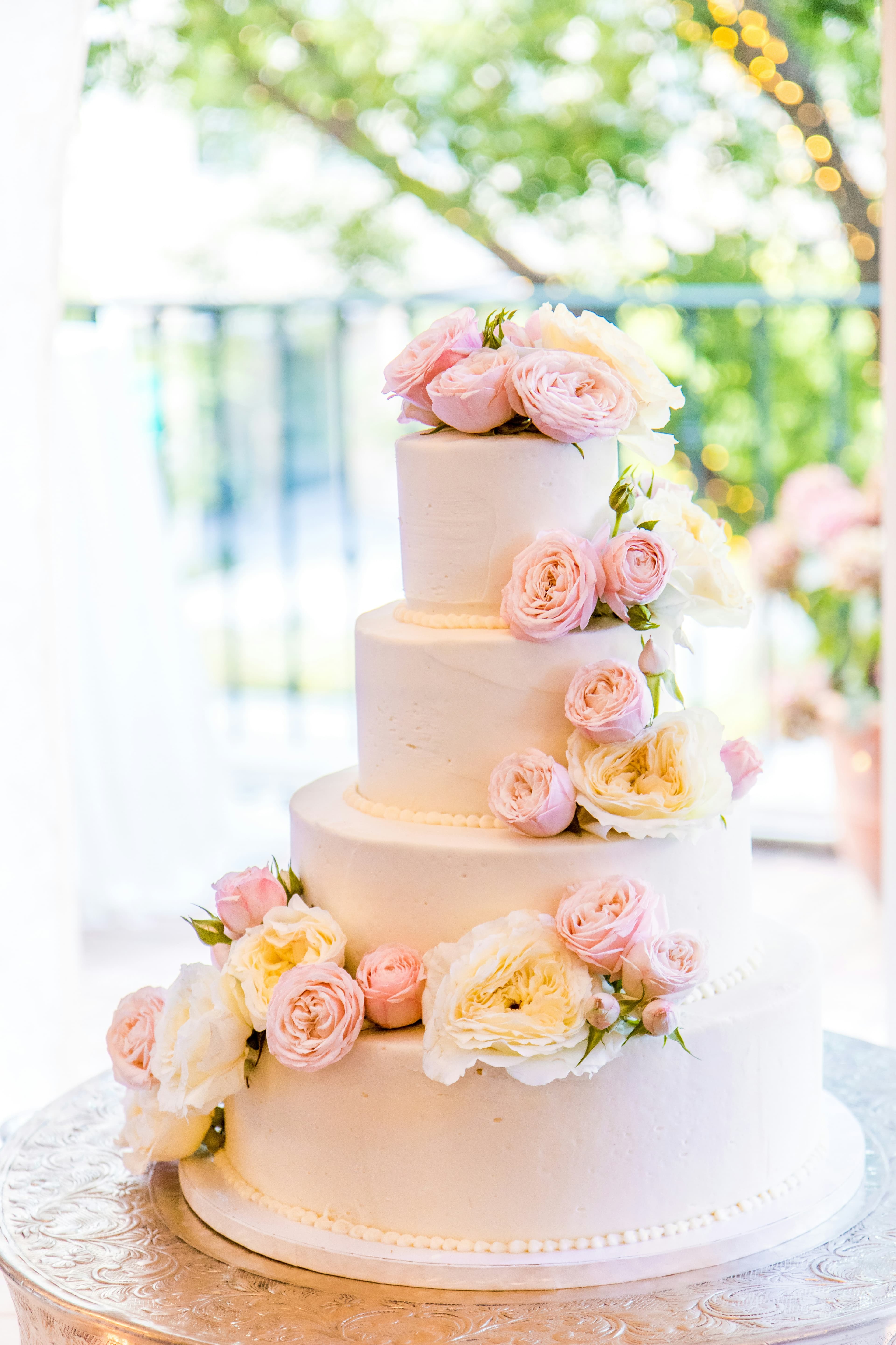 Elegant Wedding Cake